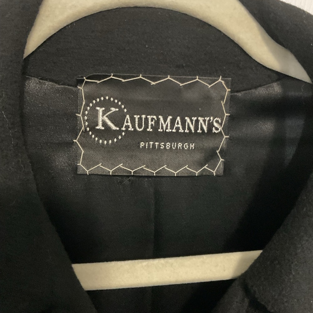 Vintage 100 % Cashmere Black Dress Coat from Kaufman’s. - Picture 2 of 7